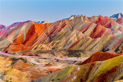 Zhangye Danxia National Geopark Regenbogen Berg und blauer Himmel 